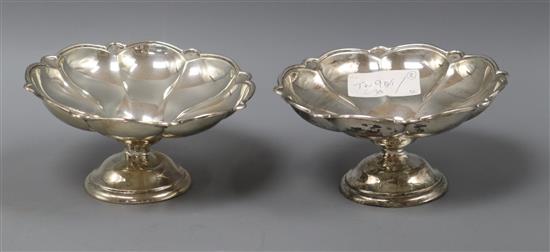 A pair of George V silver tazze, Walker & Hall, Sheffield, 1912, 11 oz.